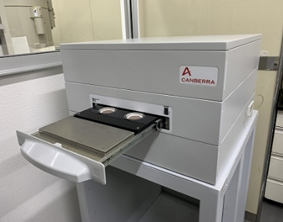 低バックグラウンドガスフロー比例計数装置
