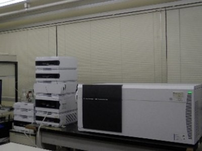 高速液体クロマトグラフ質量分析計（LC/MS/MS）